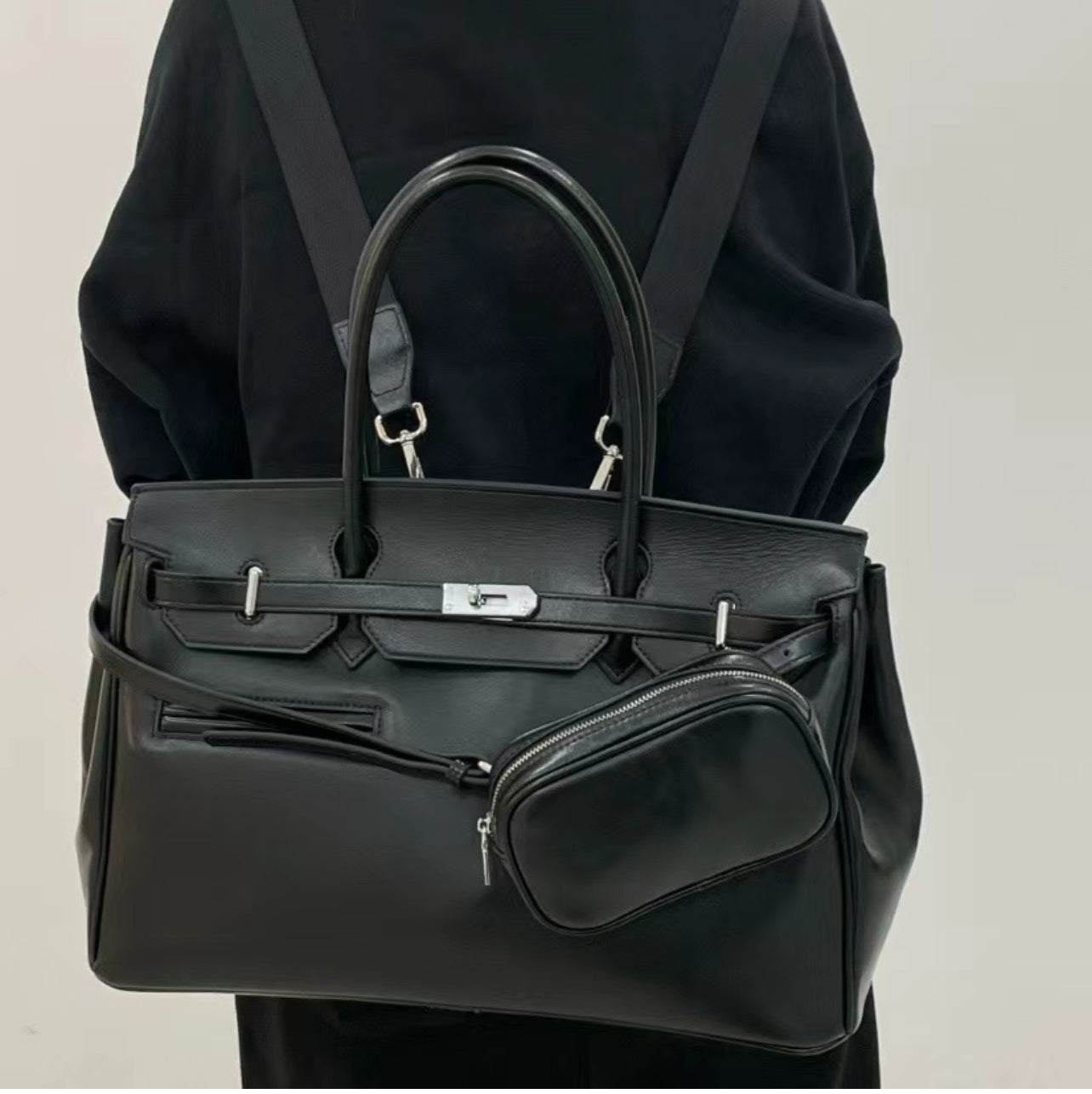 Large convertible tote