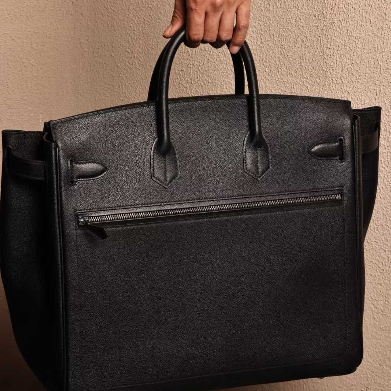 Travel-Ready tote