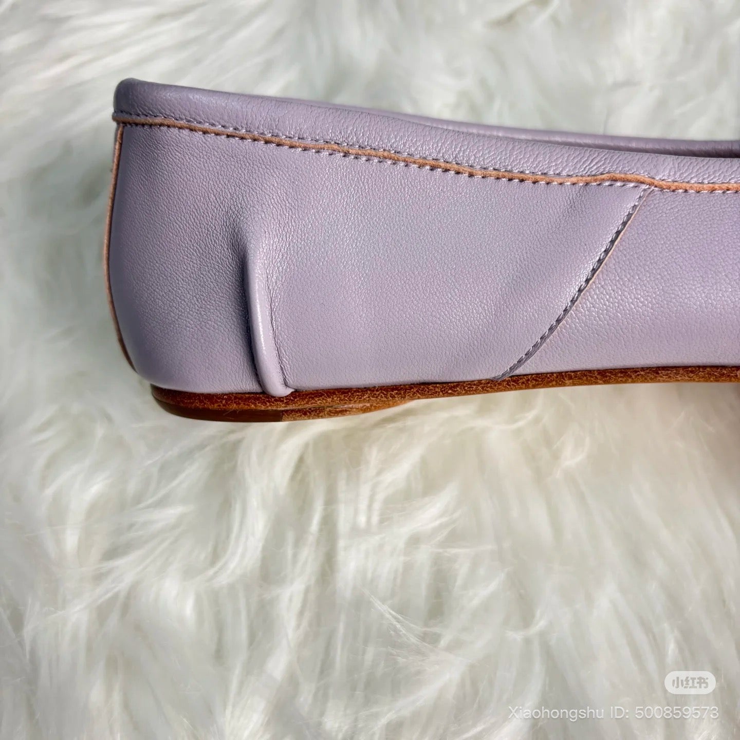 Leather ballerina shoes