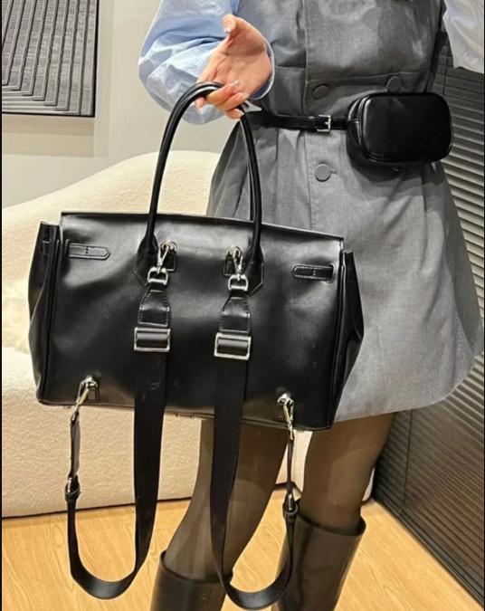 Large convertible tote