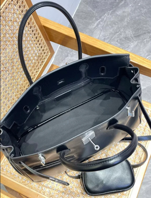 Large convertible tote