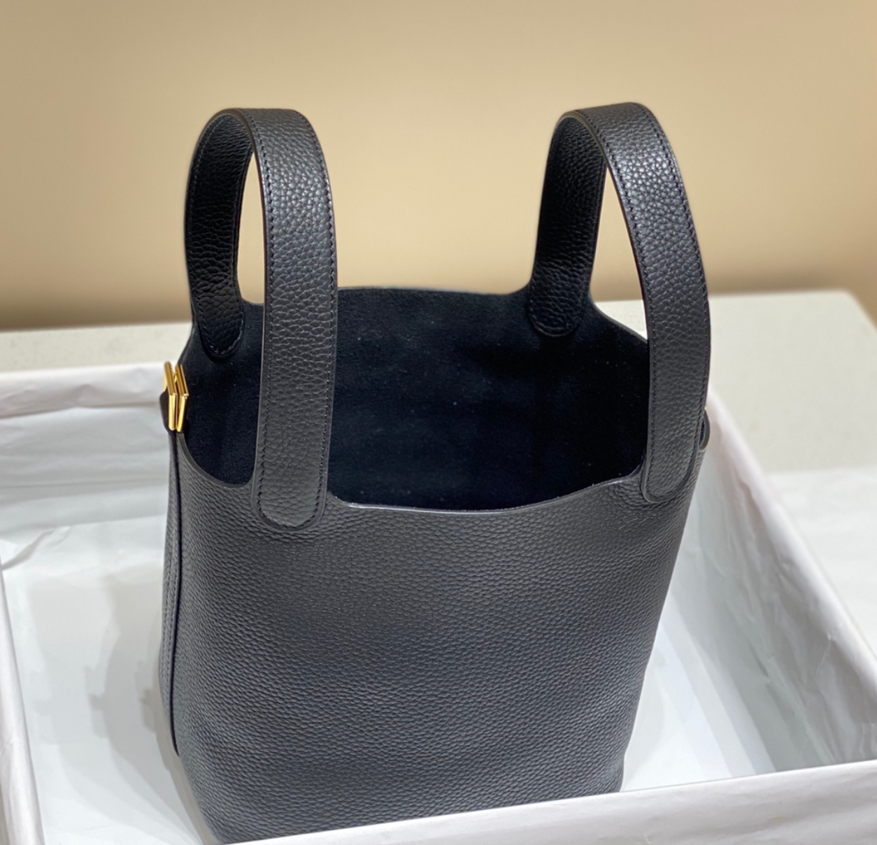 Lock Leather Bucket Bag