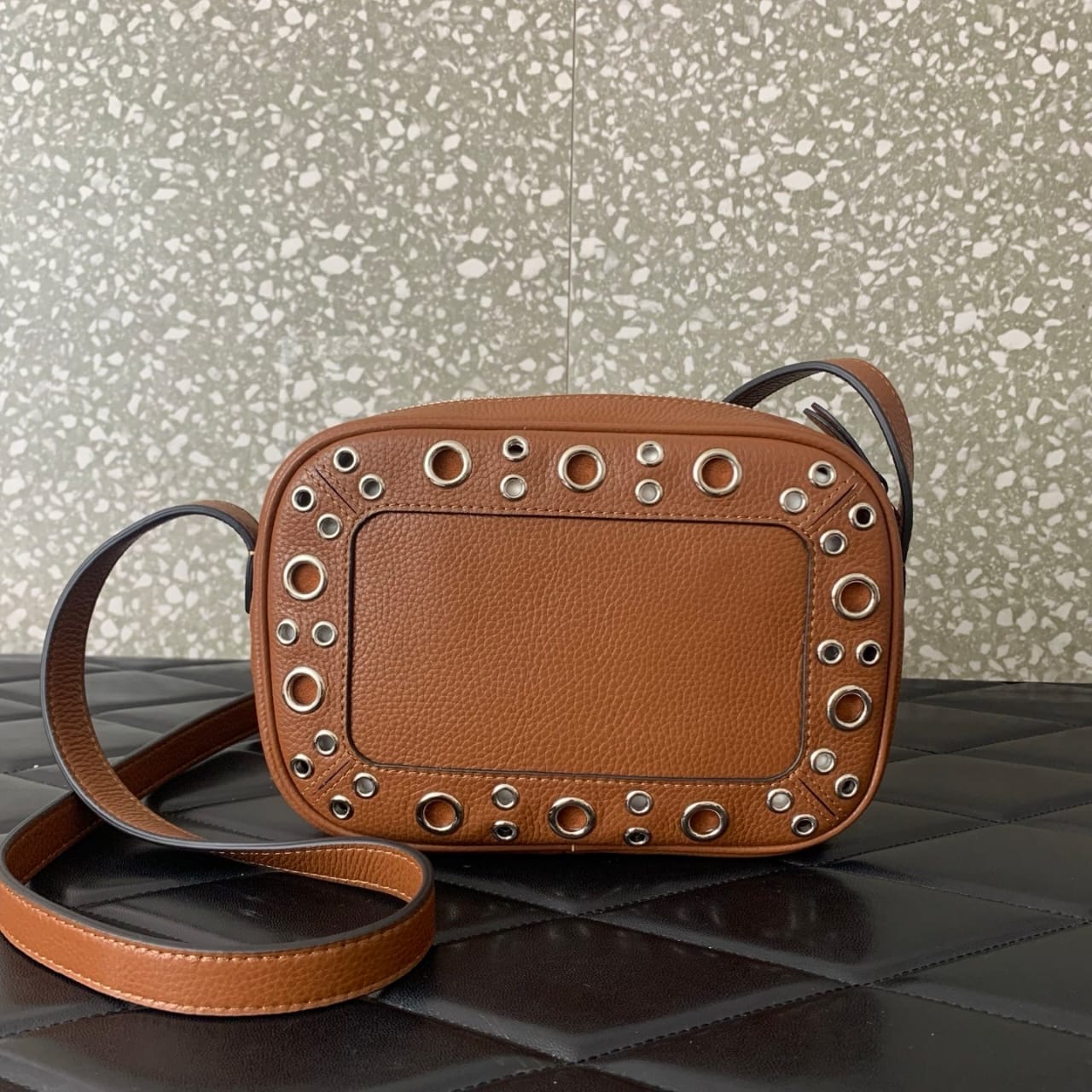 V Alltime Mini Leather Camera Bag