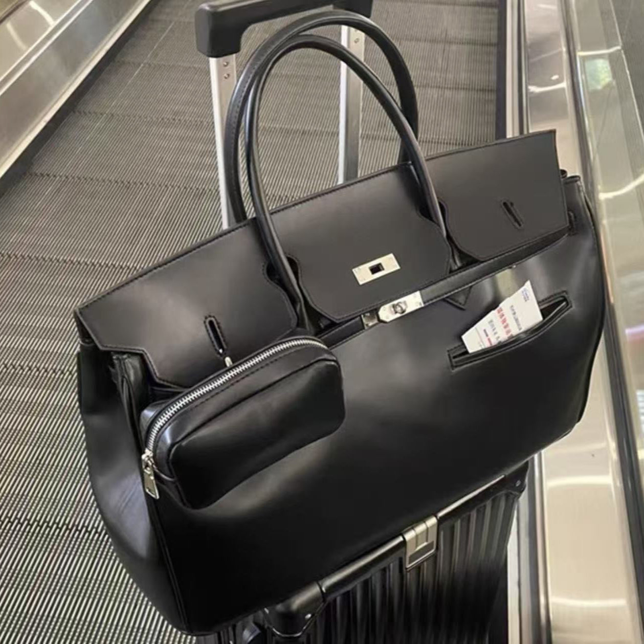 Large convertible tote