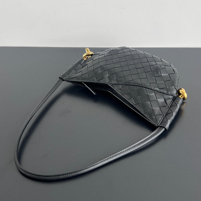 Mini leather shoulder bag