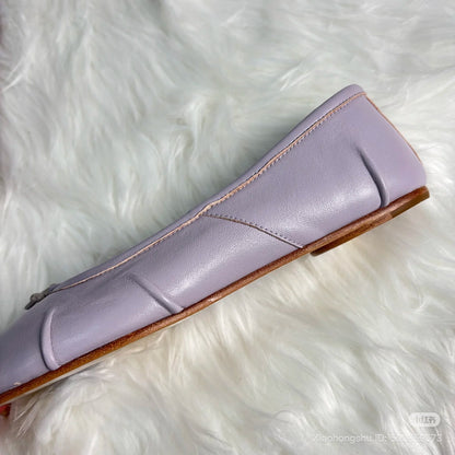 Leather ballerina shoes