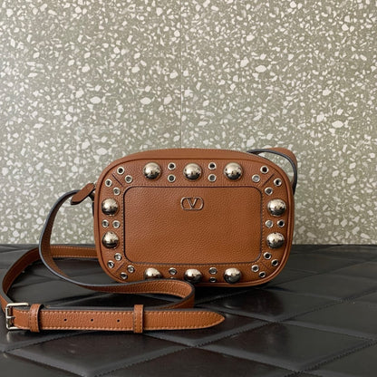 V Alltime Mini Leather Camera Bag